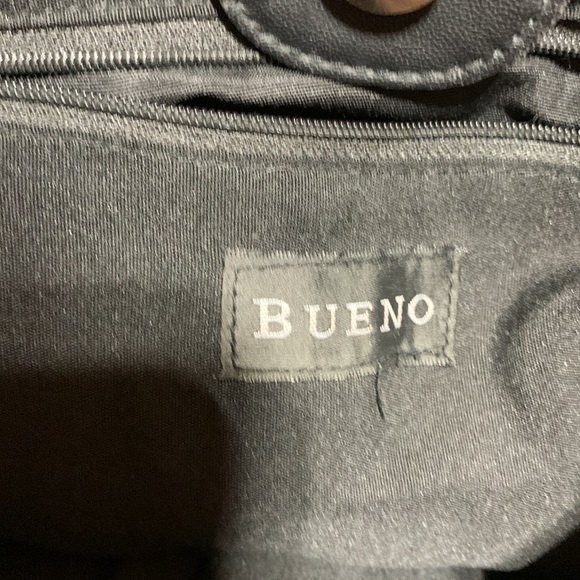 Bueno black faux leather ruffled tier shoulder bag - Picture 4 of 8